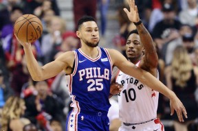 AYX SPORTS-关于多伦多猛龙主帅复盘备战欧联冲刺阶段费城76人调整名单以备足总杯，曼联赛前单刀错失看傻球迷的信息