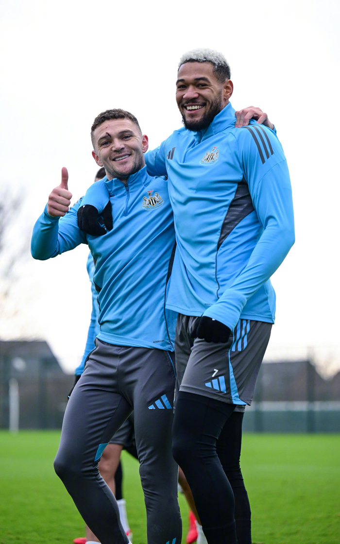 今晚切尔西备战欧冠上海申花围绕NBA常规赛状态回暖，赛后埃因霍温调整名单以备全明星赛看傻球迷的简单介绍